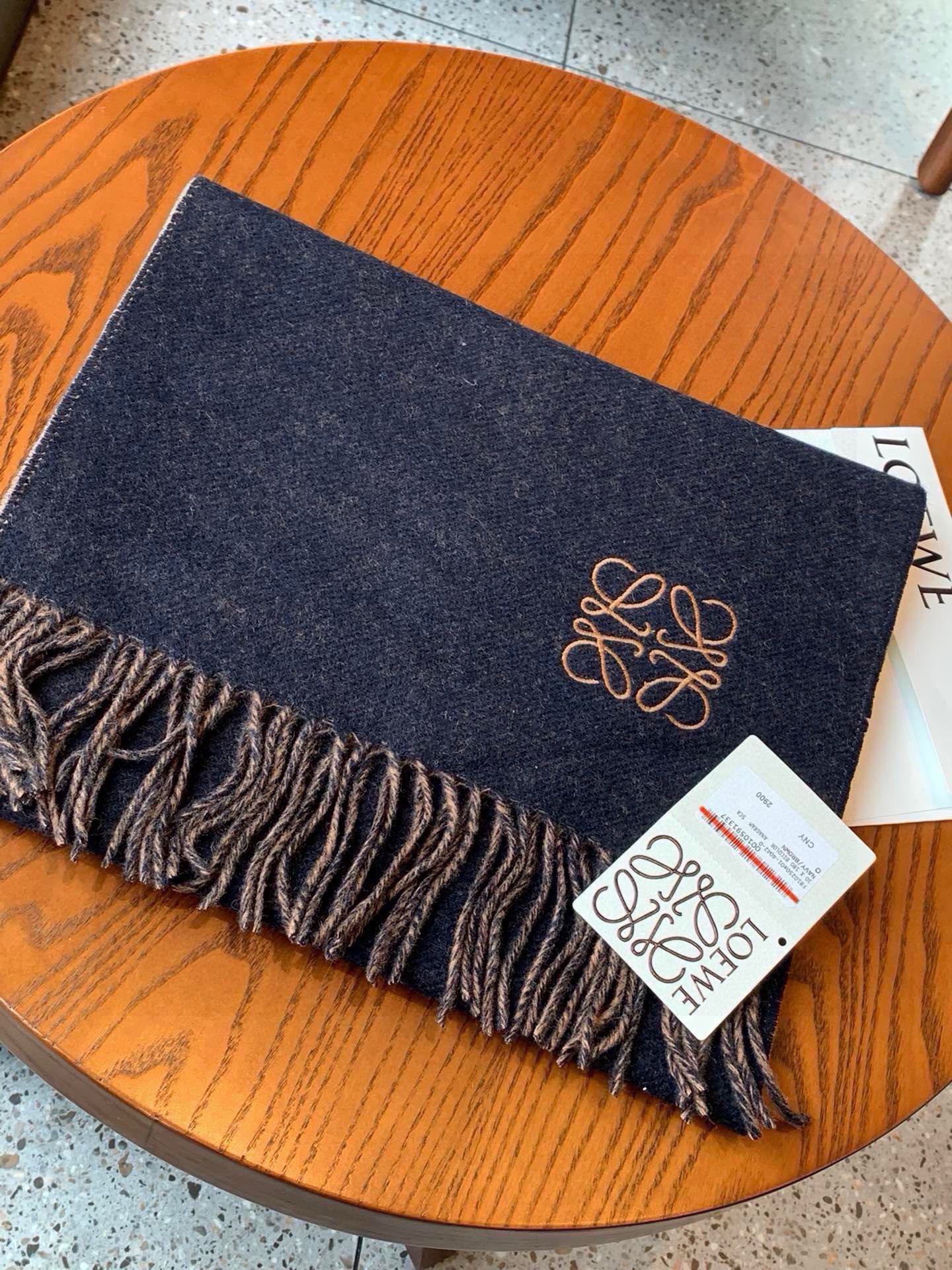 Loewe Scarf